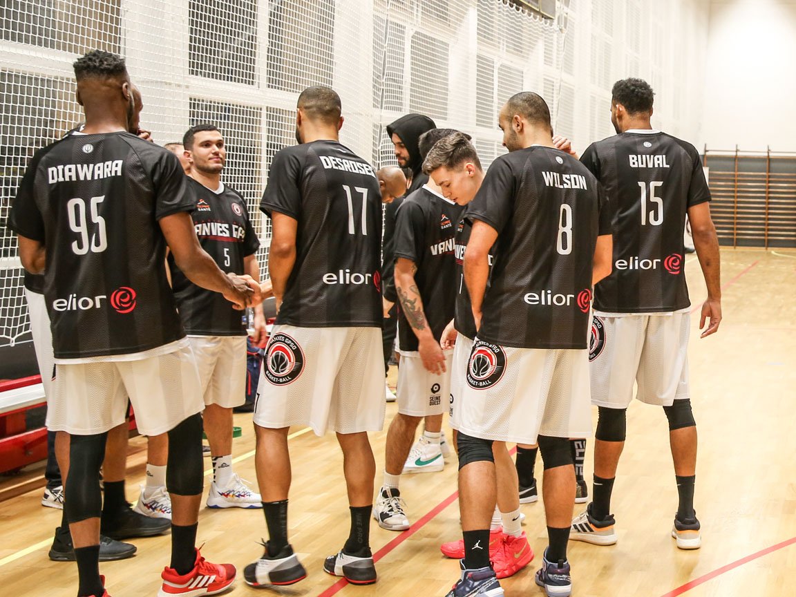 Ensemble maillot et short sublimé de match pour le basket